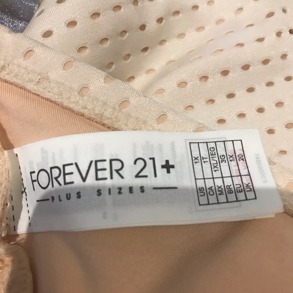 Cream one piece swimsuit - Picture 6 of 6